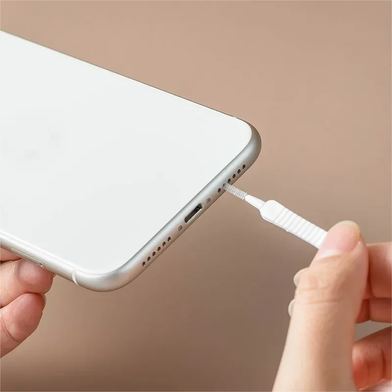 Smartphone cleaning brush